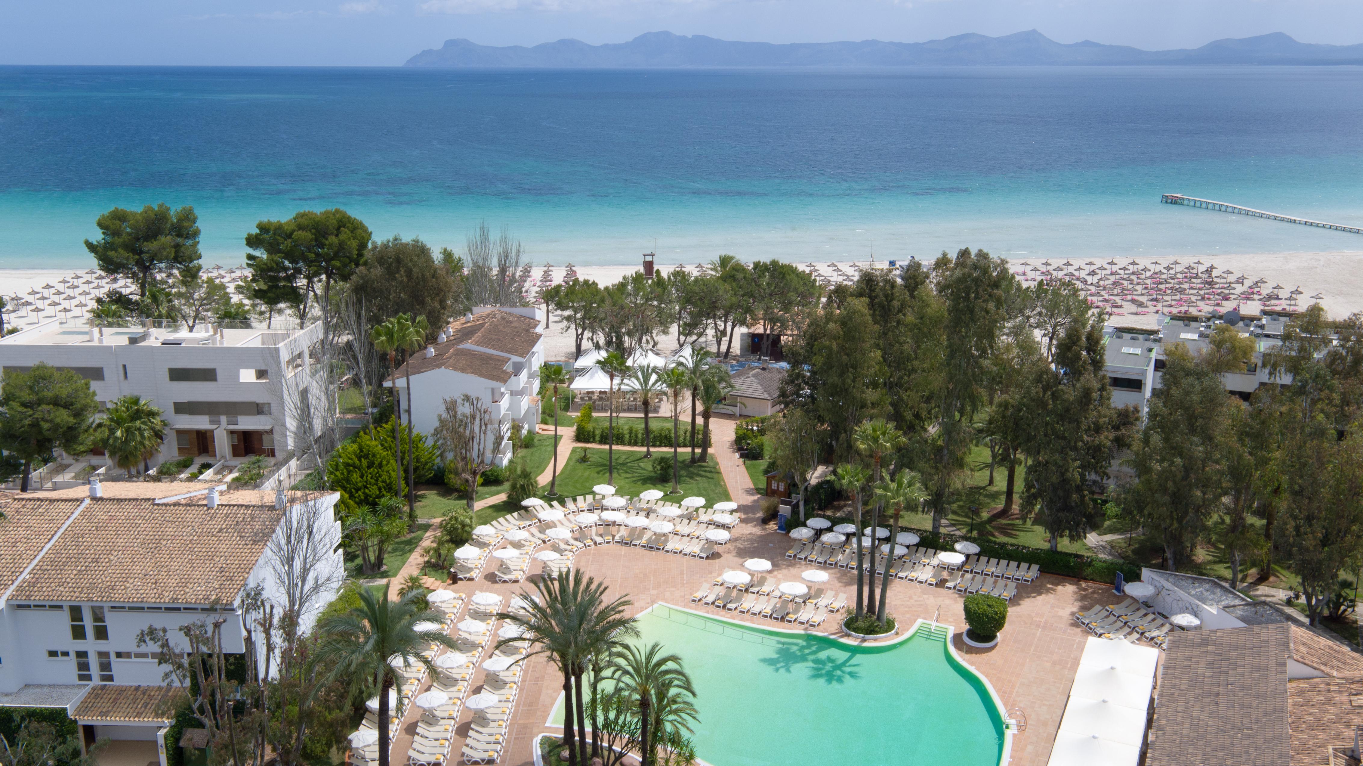 Iberostar Waves Ciudad Blanca Hotel Alcudia  Exterior photo
